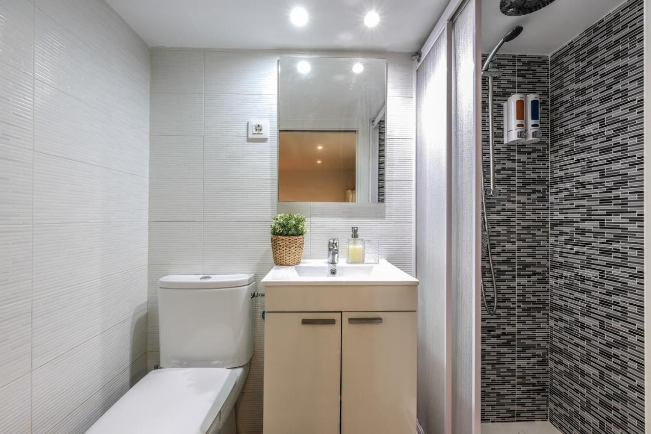 Discover Madrid From Our Cozy Studio Exterior photo